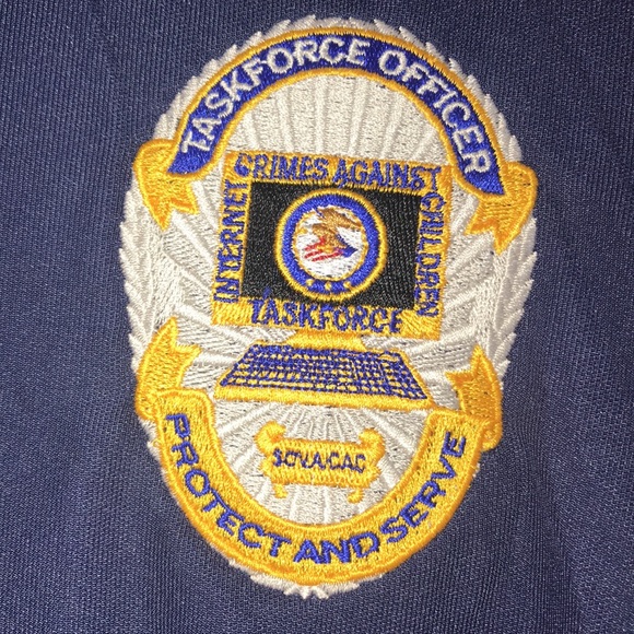 NWT Men’s UA Task Force Shirt - Picture 4 of 8